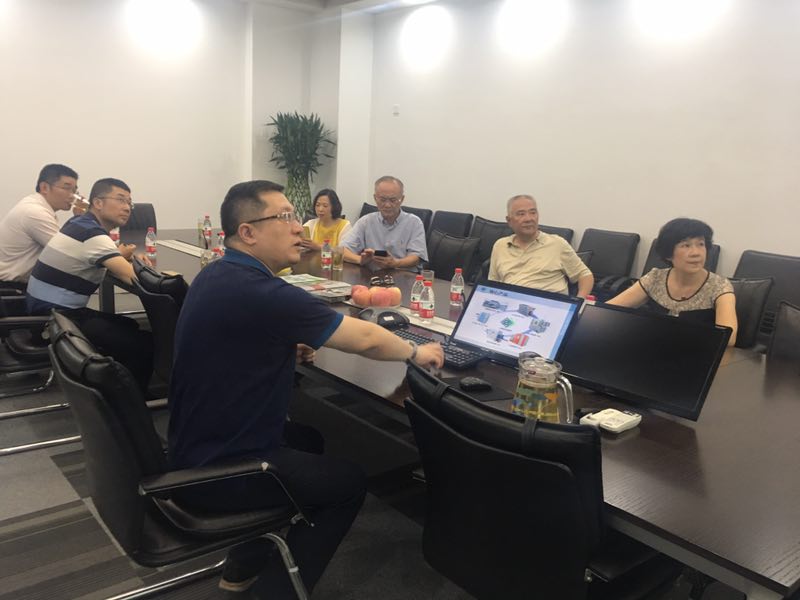 熱烈歡迎政協(xié)主席貢培興、新產業(yè)研究會副會長張建等一行參觀日聯科技